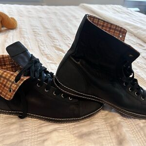 Black Boots with High-Top Design and Plaid Lining